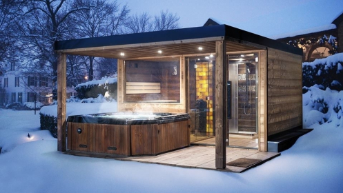 outdoor sauna with jakuzzi